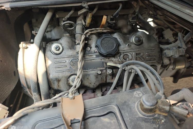 Used Wuling Zhiguang 2010 1.0L Base Version Engine Bay