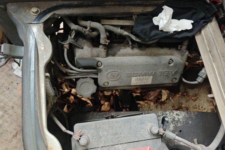 Used Wuling Zhiguang 2010 1.2L New Edition Practical Long-Body LAQ Engine Bay