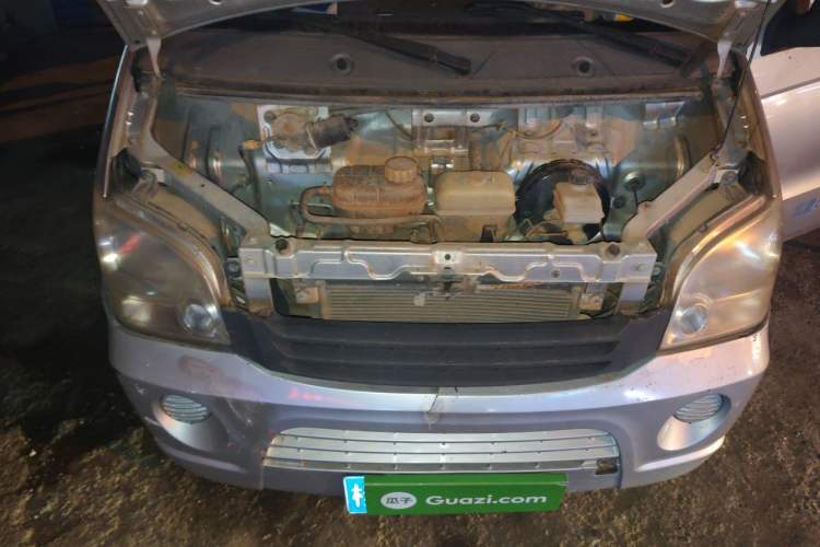 Used Wuling Zhiguang 2010 1.2L New Edition Practical Long-Body LAQ Engine Bay