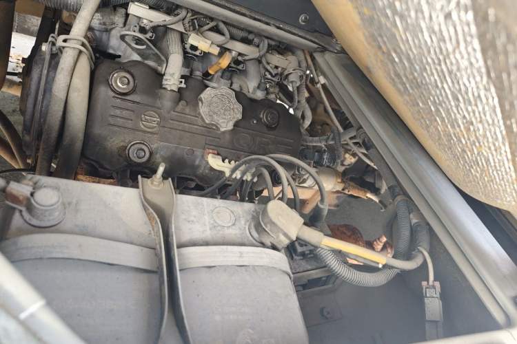 Used Wuling Zhiguang 2010 1.0L Liye Edition Engine Bay Left