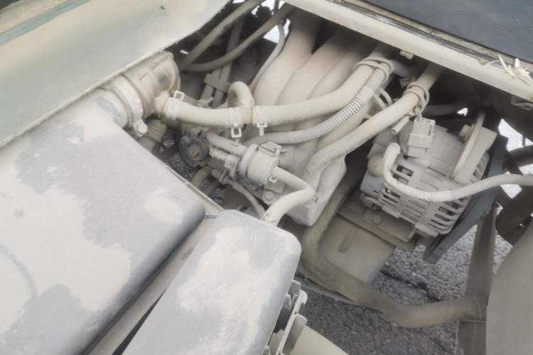Used Wuling Zhiguang 2010 1.0L Liye Edition Engine Bay Left