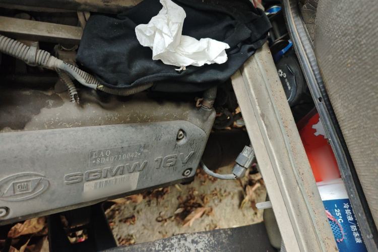 Used Wuling Zhiguang 2010 1.2L New Edition Practical Long-Body LAQ Engine Bay Left