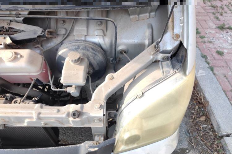 Used Wuling Zhiguang 2010 1.0L New Version Practical Edition with Short Body Engine Bay Left