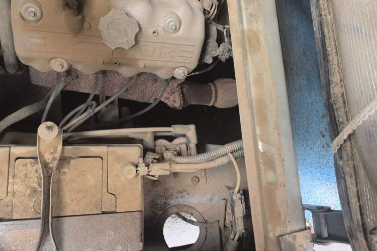 Used Wuling Zhiguang 2010 1.0L Base Version Engine Bay Left