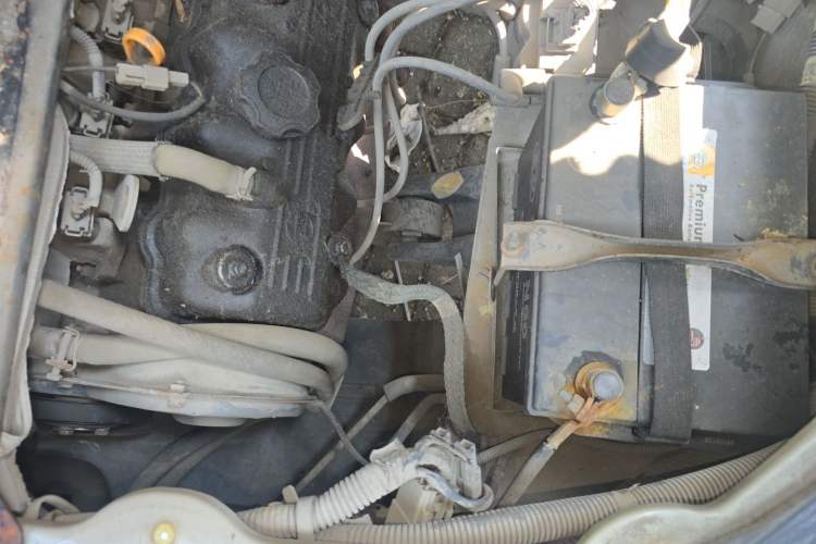 Used Wuling Zhiguang 2010 1.0L Base Version Engine Bay Left