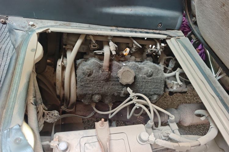 Used Wuling Zhiguang 2010 1.0L Liye Edition Engine Bay