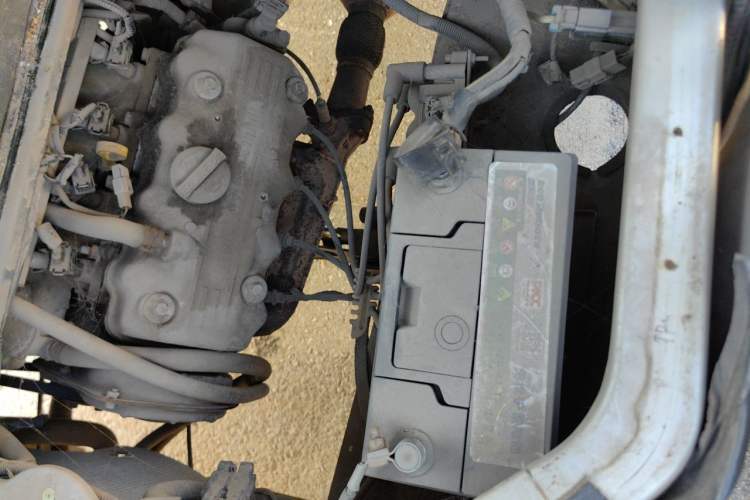 Used Wuling Zhiguang 2010 1.0L Liye Edition Engine Bay Right