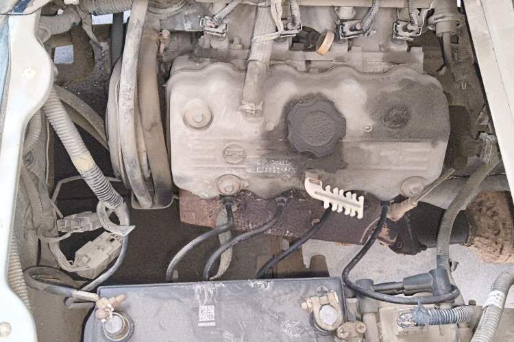 Used Wuling Zhiguang 2010 1.0L Liye Edition Engine Bay Right