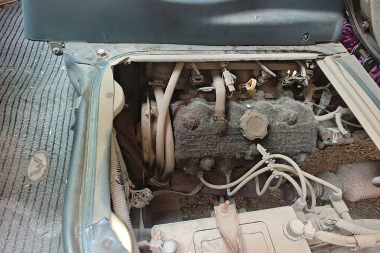 Used Wuling Zhiguang 2010 1.0L Liye Edition Engine Bay Right