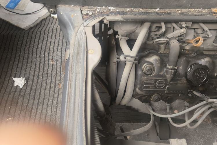 Used Wuling Zhiguang 2010 1.0L Liye Edition Engine Bay Right