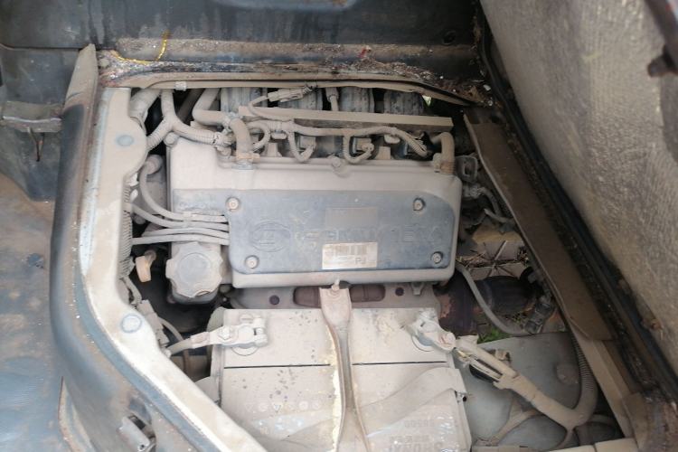 Used Wuling Zhiguang 2010 1.0L New Version Practical Short-Body L2Y Engine Bay Right