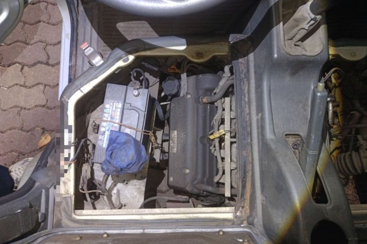 Used Wuling Zhiguang 2010 1.1L New Edition Practical Short-Body LXA Engine Bay Right