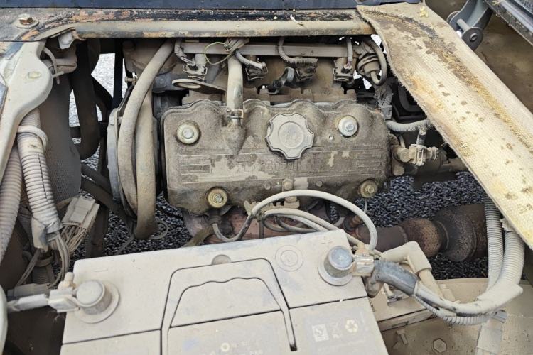 Used Wuling Zhiguang 2010 1.0L Liye Edition Engine Bay
