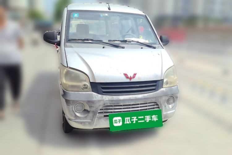 Used Wuling Zhiguang 2010 1.0L New Version Practical Short-Body L2Y Front