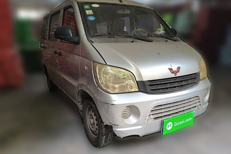 Used Wuling Zhiguang 2010 1.0L New Version Practical Short-Body L2Y Front Right 45 Deg