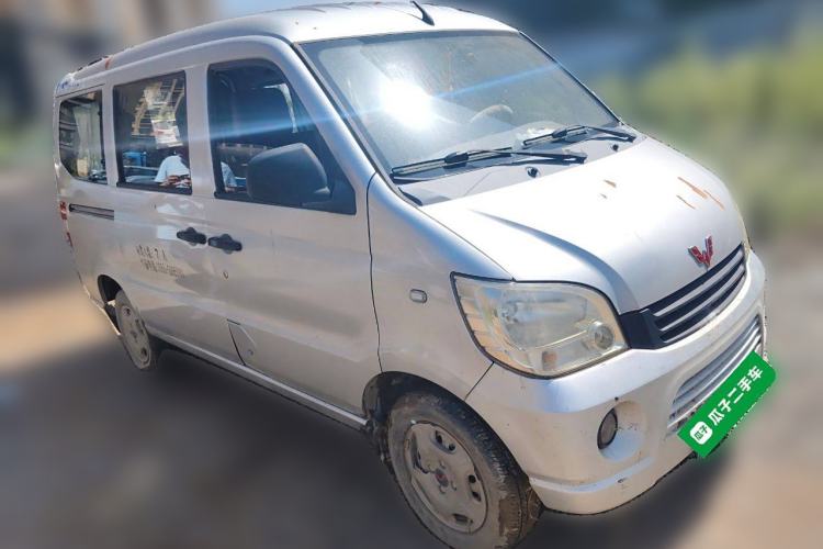 Used Wuling Zhiguang 2010 1.0L New Edition Practical Version with Extended Body L2Y Front Right 45 Deg