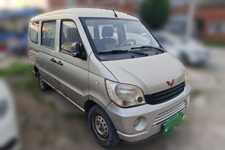 Used Wuling Zhiguang 2010 1.0L New Version Practical Short-Body L2Y Front Right 45 Deg