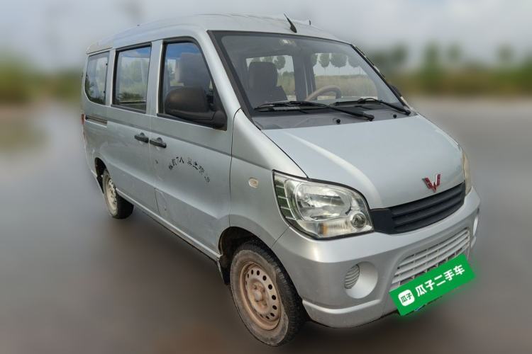 Used Wuling Zhiguang 2010 1.0L New Version Practical Short-Body L2Y Front Right 45 Deg