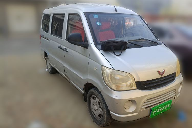 Used Wuling Zhiguang 2010 1.0L New Version Liye Style with Shorter Body Front Right 45 Deg