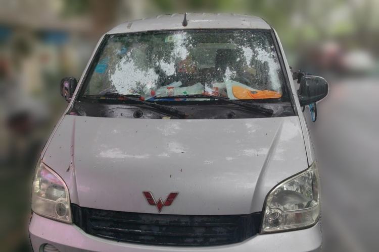Used Wuling Zhiguang 2010 1.0L New Version Practical Short-Body L2Y Front