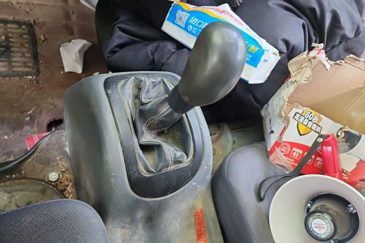 Used Wuling Zhiguang 2010 1.0L Liye Edition Gear Lever