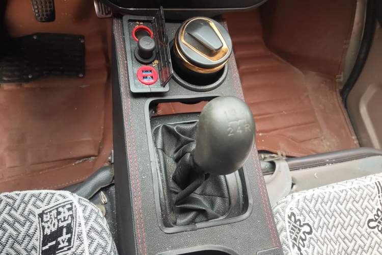 Used Wuling Zhiguang 2010 1.0L Liye Edition Gear Lever
