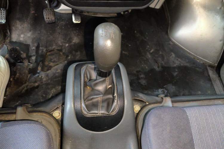 Used Wuling Zhiguang 2010 1.0L Liye Edition Gear Lever