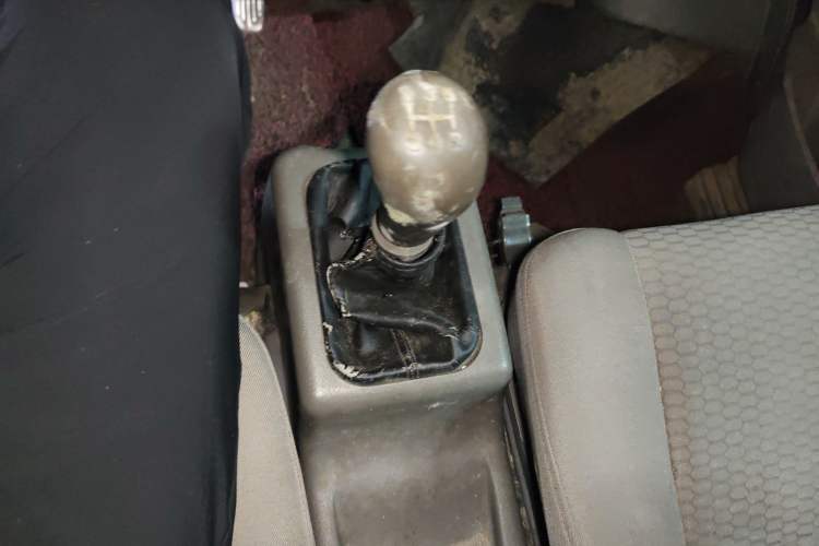 Used Wuling Zhiguang 2010 1.2L New Standard Version I Long Body LAQ Gear Lever