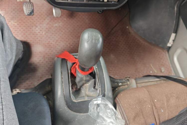 Used Wuling Zhiguang 2010 1.0L Liye Edition Gear Lever