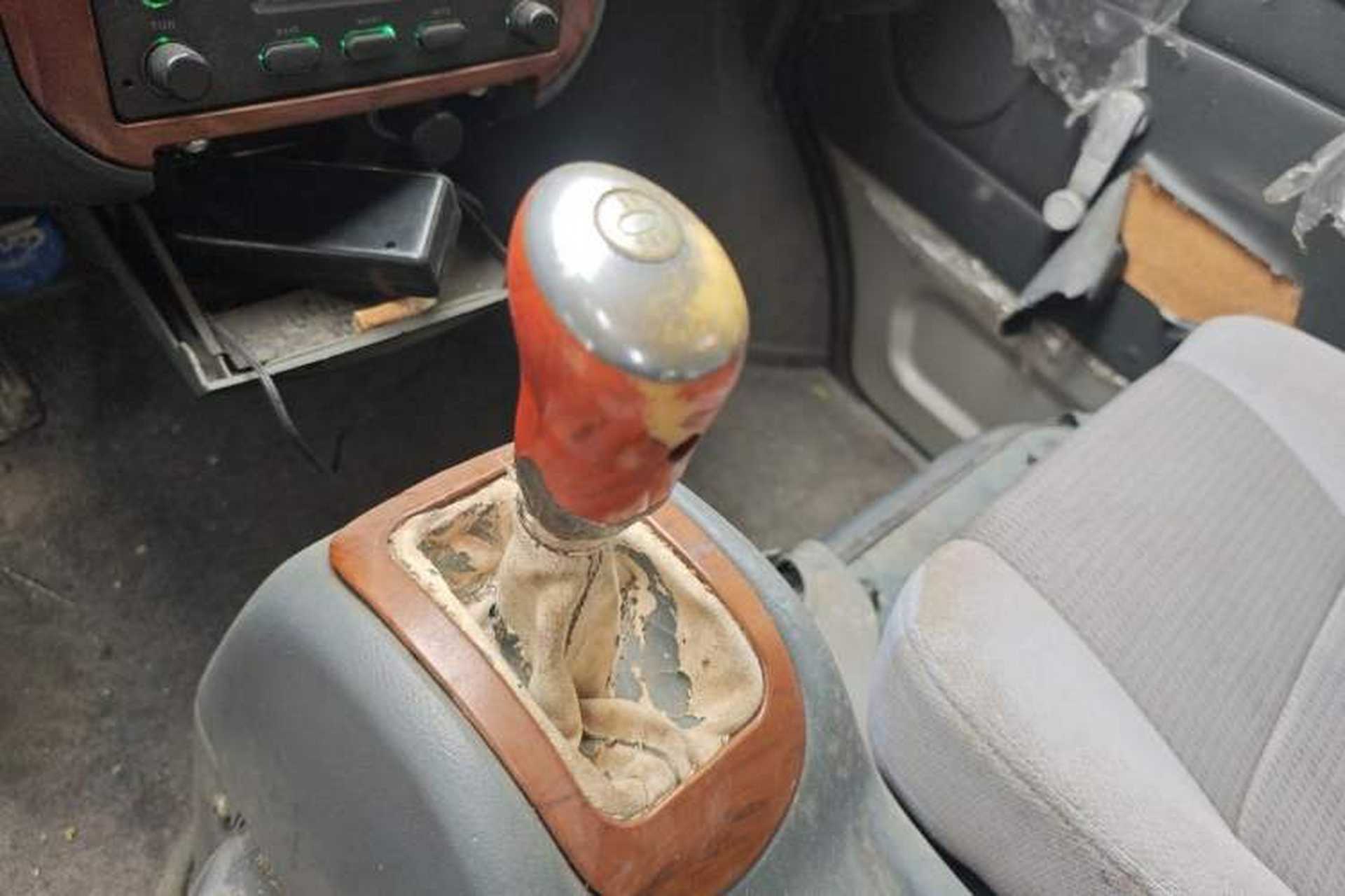 Used Wuling Zhiguang 2010 1.0L Liye Edition Gear Lever