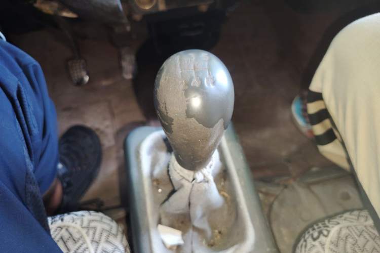 Used Wuling Zhiguang 2010 1.0L New Version Practical Edition with Short Body Gear Lever