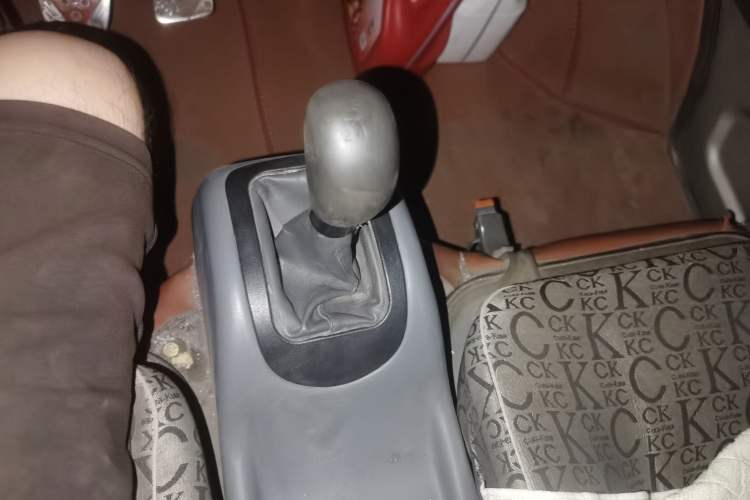 Used Wuling Zhiguang 2010 1.0L Liye Edition Gear Lever