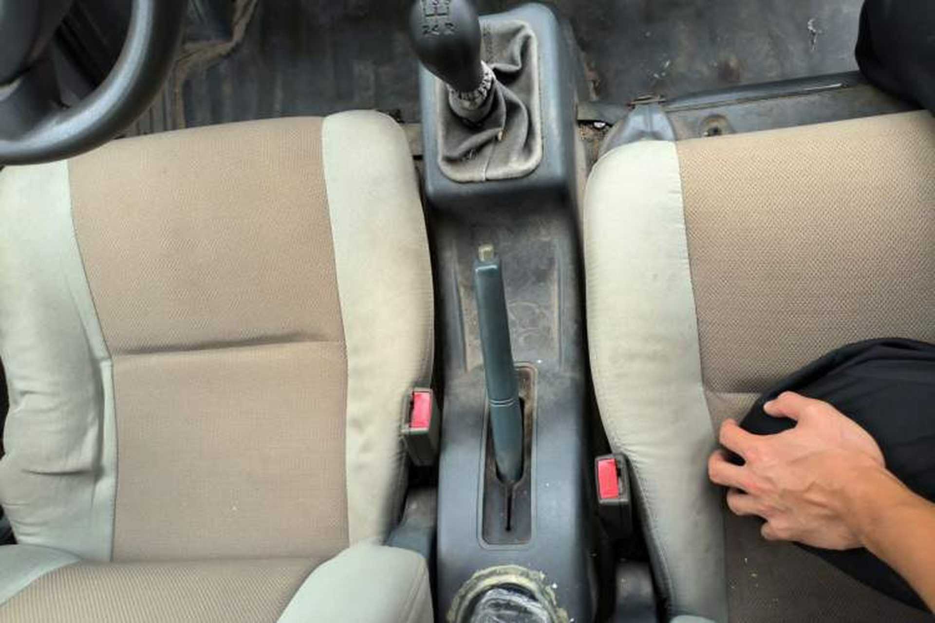 Used Wuling Zhiguang 2010 1.0L New Version Practical Short-Body L2Y Gear Lever