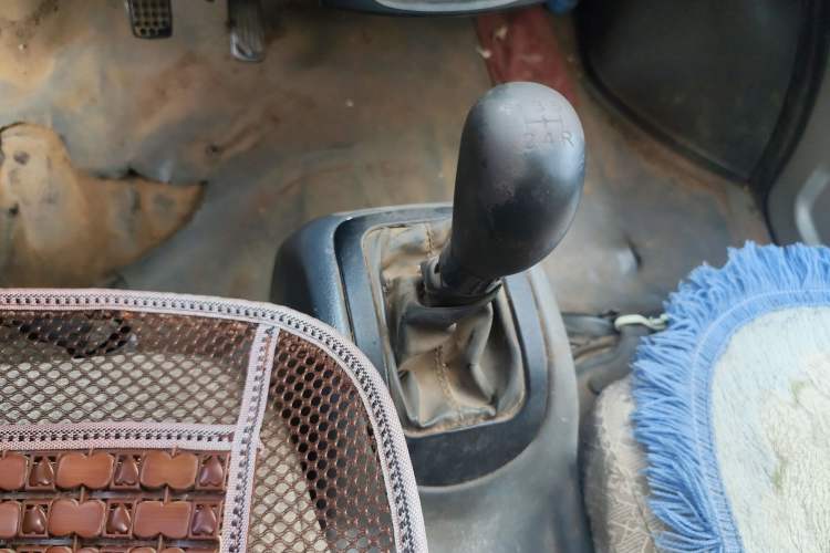 Used Wuling Zhiguang 2010 1.0L Liye Edition Gear Lever