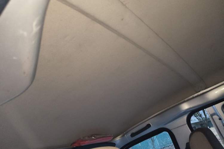 Used Wuling Zhiguang 2010 1.0L New Version Practical Short-Body L2Y Headliner