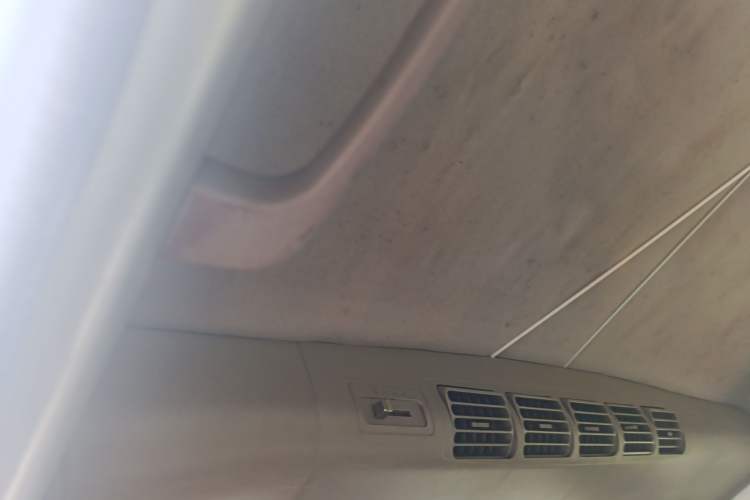 Used Wuling Zhiguang 2010 1.1L New Standard Version I Long Body LXA Headliner