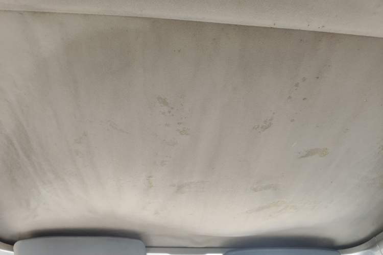 Used Wuling Zhiguang 2010 1.0L New Version Practical Short-Body L2Y Headliner