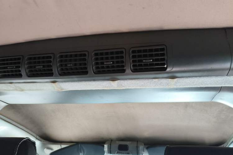 Used Wuling Zhiguang 2010 1.0L New Version Practical Short-Body L2Y Headliner