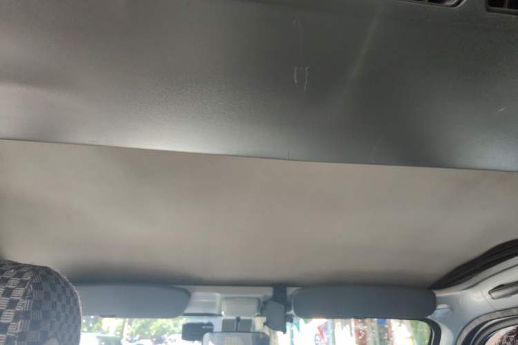 Used Wuling Zhiguang 2010 1.0L New Version Liye Style with Shorter Body Headliner