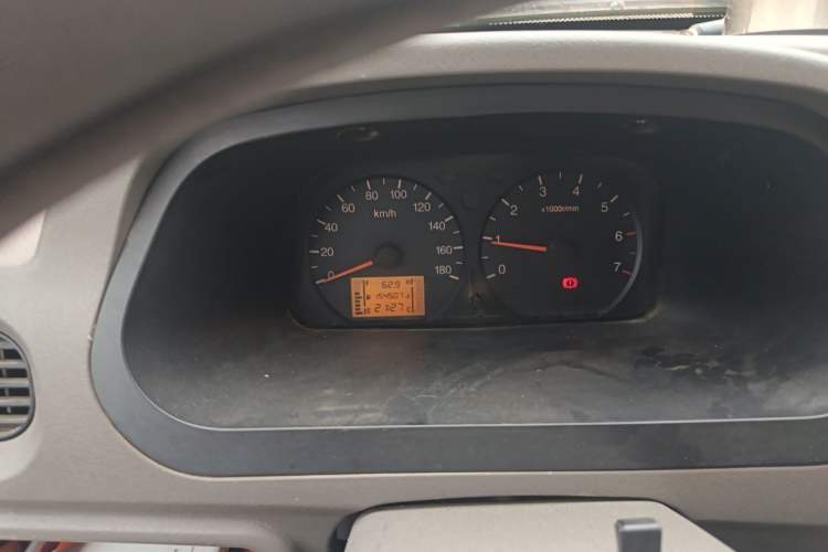Used Wuling Zhiguang 2010 1.1L New Standard Version I Long Body LXA Instrument Cluster