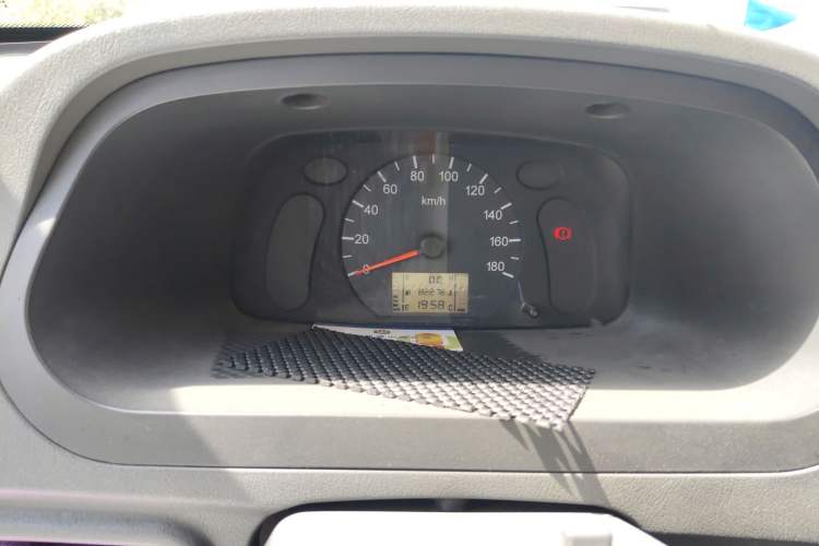 Used Wuling Zhiguang 2010 1.0L New Edition Practical Version with Extended Body L2Y Instrument Cluster