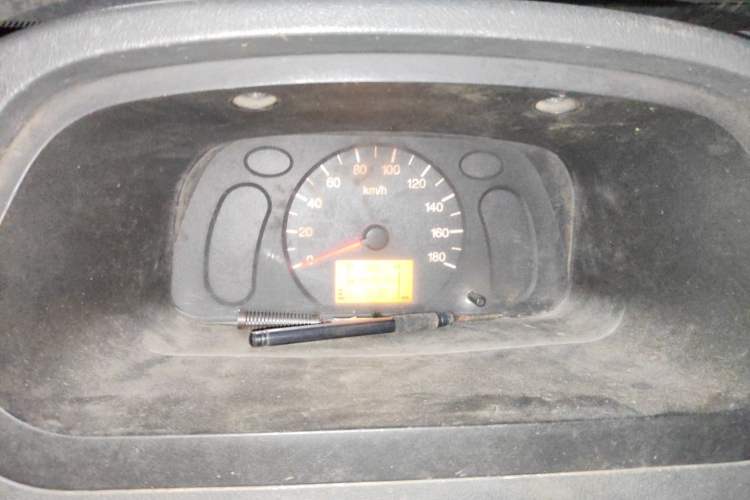 Used Wuling Zhiguang 2010 1.0L New Version Practical Edition with Short Body Instrument Cluster