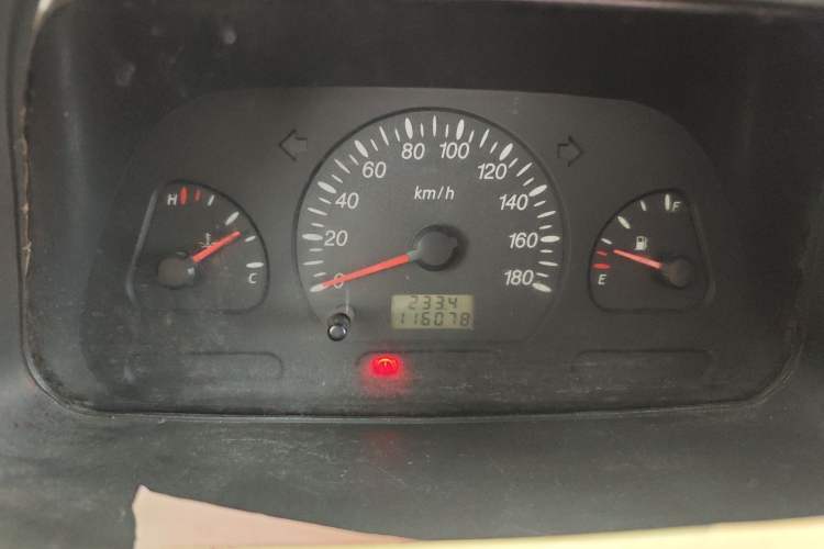 Used Wuling Zhiguang 2010 1.2L New Edition Practical Long-Body LAQ Instrument Cluster