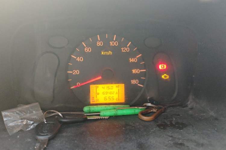 Used Wuling Zhiguang 2010 1.2L New Edition Practical Long-Body LAQ Instrument Cluster