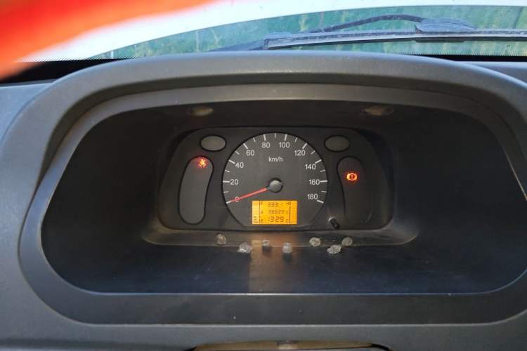 Used Wuling Zhiguang 2010 1.0L New Version Practical Short-Body L2Y Instrument Cluster