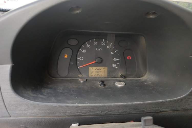 Used Wuling Zhiguang 2010 1.0L Liye Edition Instrument Cluster