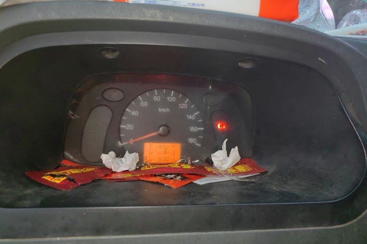 Used Wuling Zhiguang 2010 1.0L New Version Practical Short-Body L2Y Instrument Cluster