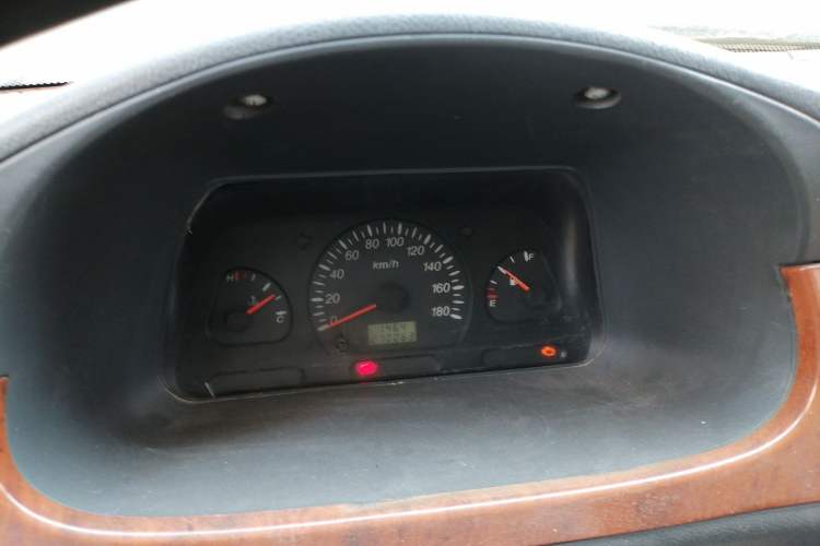 Used Wuling Zhiguang 2010 1.0L Extended Version Basic Model Instrument Cluster