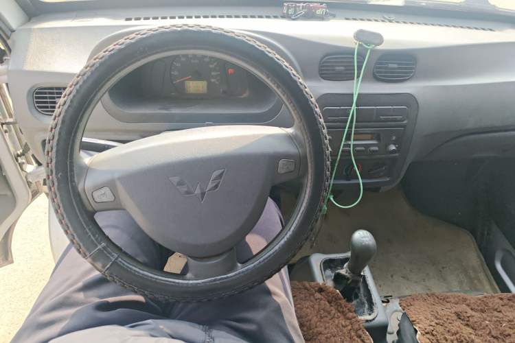 Used Wuling Zhiguang 2010 1.0L New Version Practical Edition with Short Body Instrument Cluster