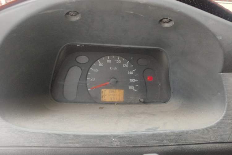 Used Wuling Zhiguang 2010 1.0L Base Version Instrument Cluster